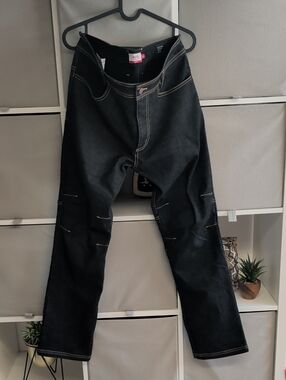 Men's Black Straight-Leg Fleece Lined Jeans with Contrast Stitching